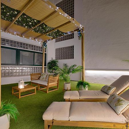 شقة C30 Deluxe Studio With Terrace Into Cathedral Square مالقة المظهر الخارجي الصورة