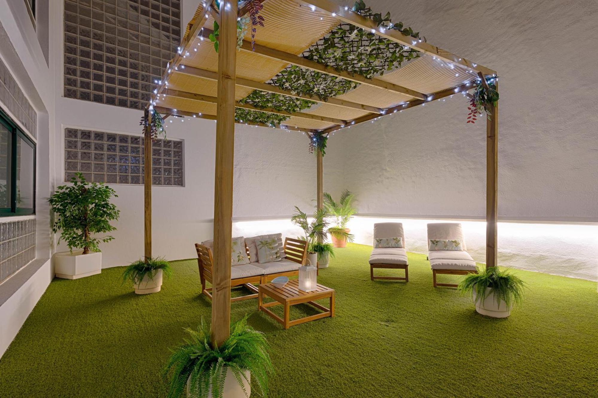 شقة C30 Deluxe Studio With Terrace Into Cathedral Square مالقة المظهر الخارجي الصورة